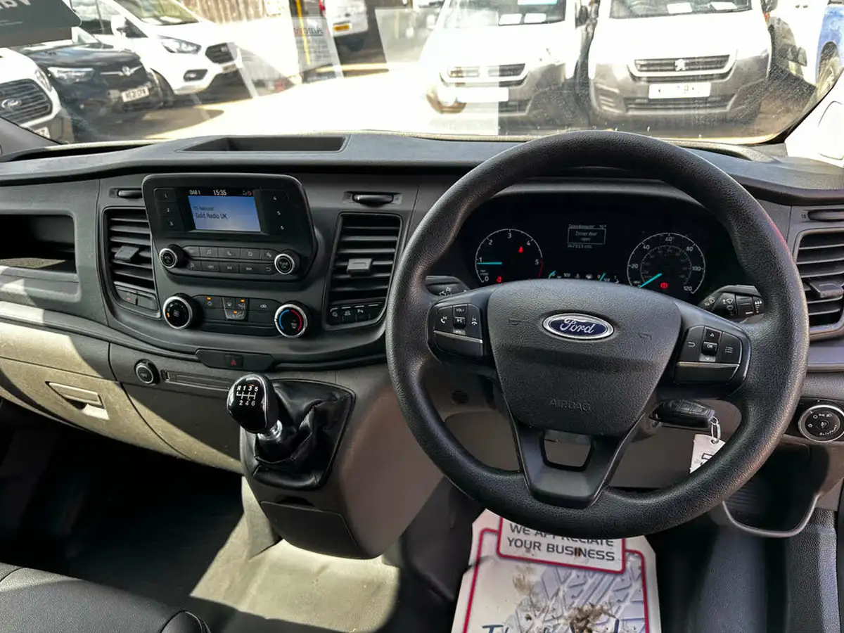 2020-ford-transit-custom-20tdci-280-l1h1-leader-105pseu6dt-panel-van-big-17