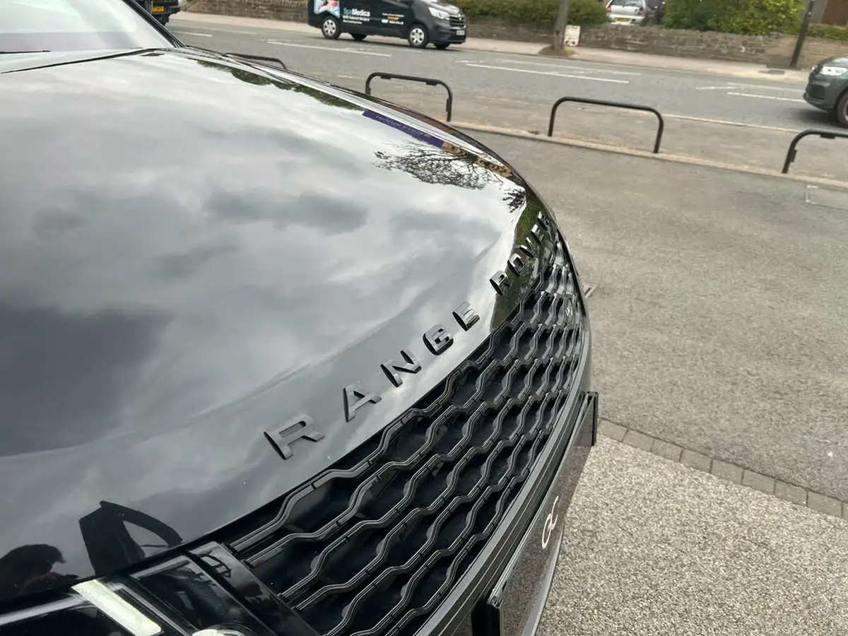 2022-land-rover-range-rover-velar-20-d200-velar-big-66