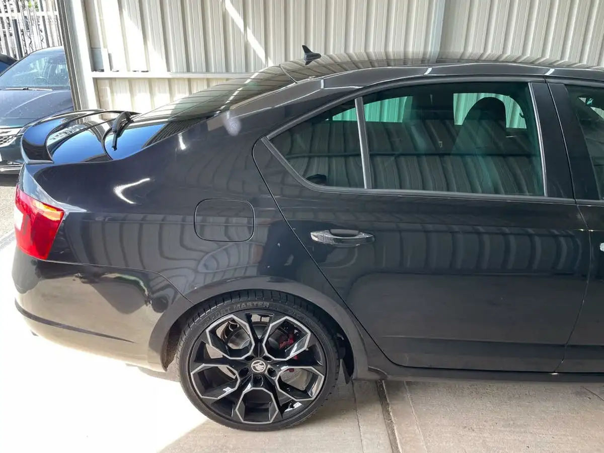 2016-skoda-octavia-20-tsi-vrs-230-hatchback-dsg-big-35