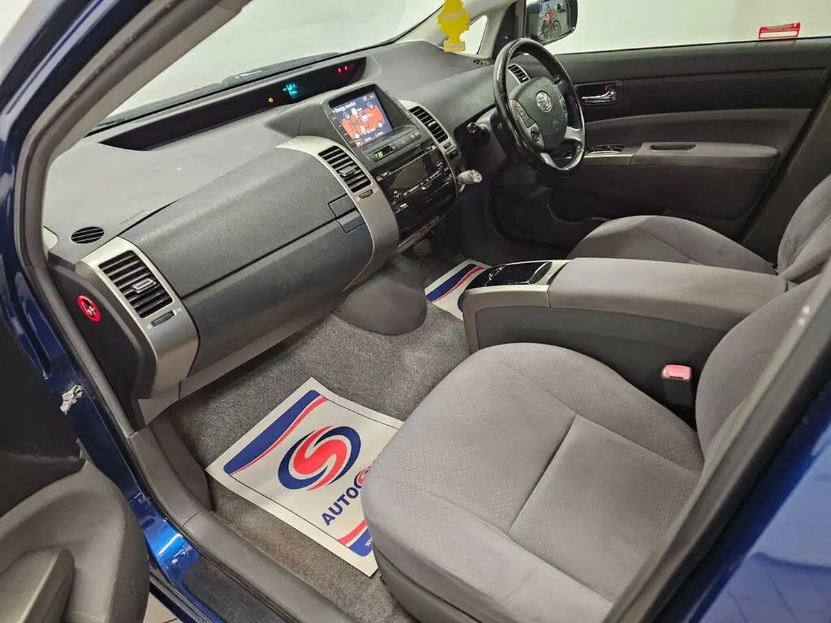 2008-toyota-prius-15-vvt-i-t-spirit-big-18
