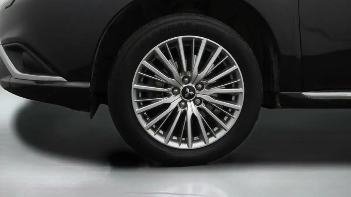 2020-mitsubishi-outlander-24-design-phev-big-18