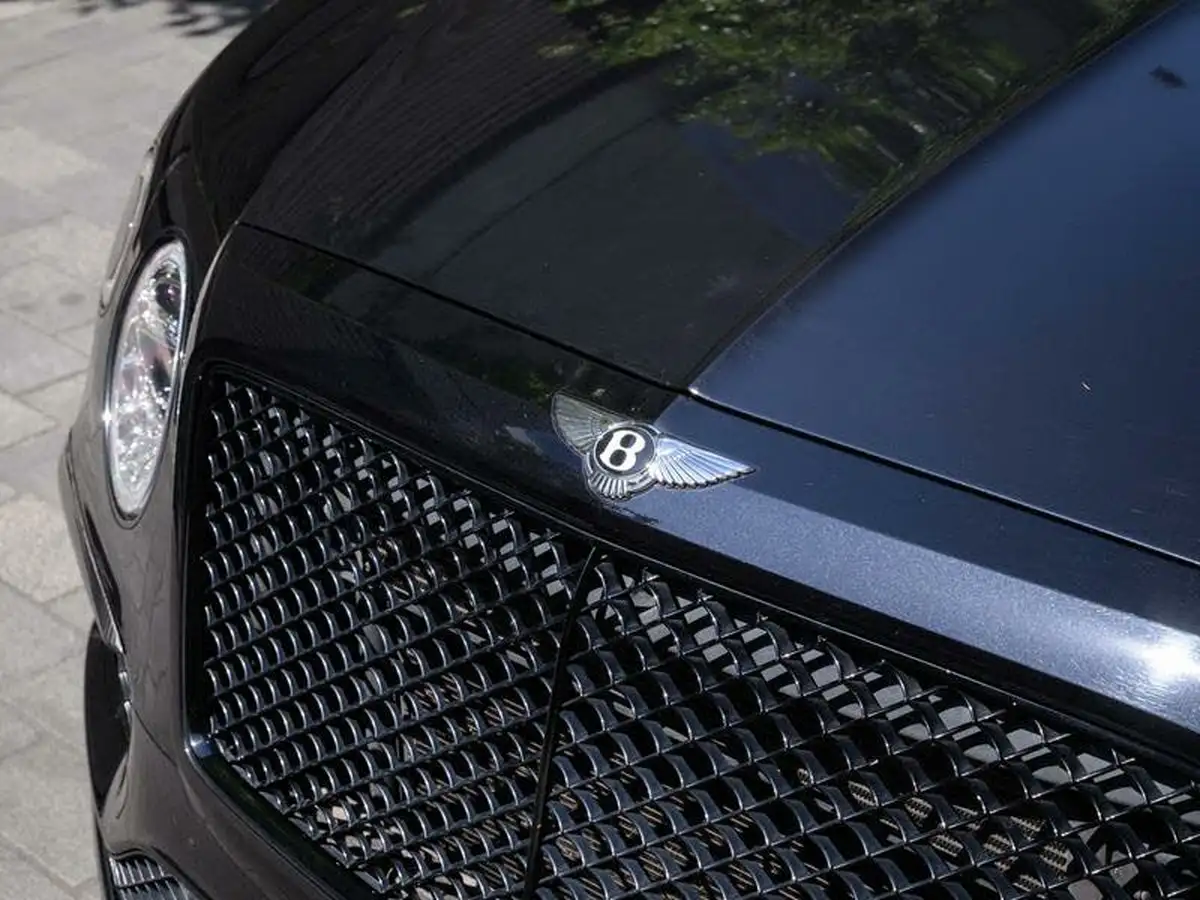 2016-bentley-bentayga-60-w12-big-48