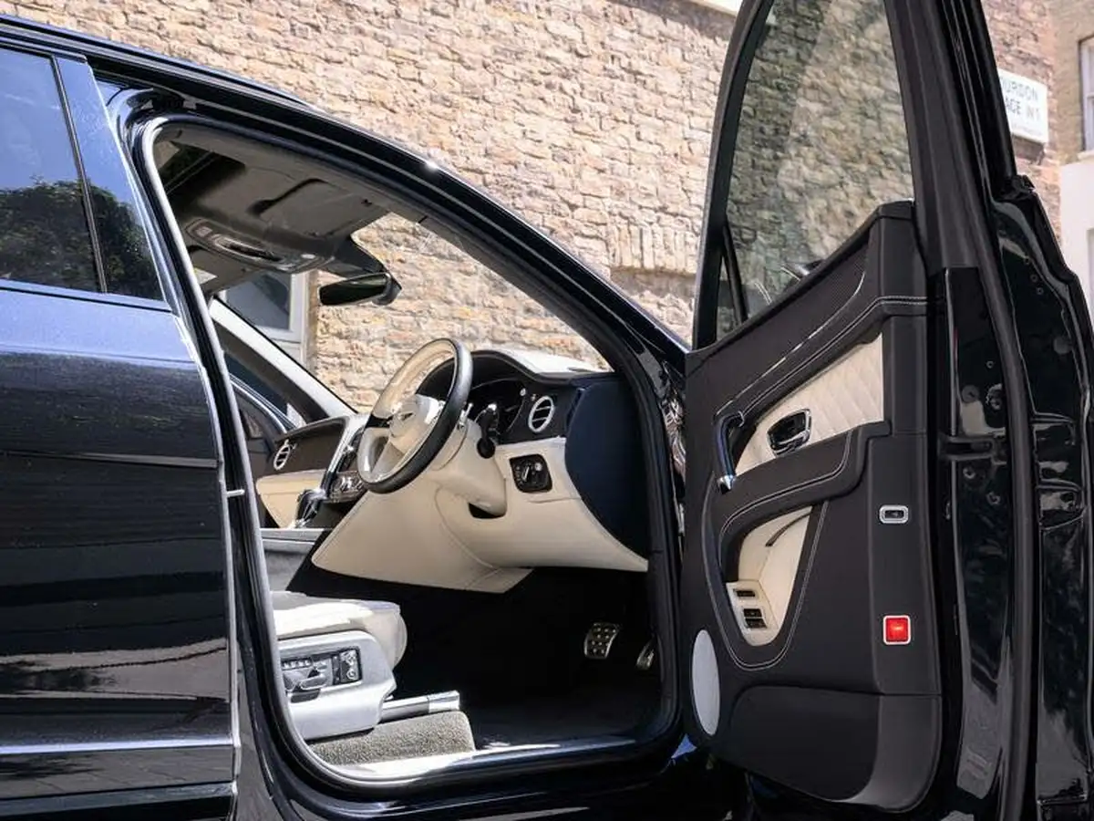 2016-bentley-bentayga-60-w12-big-20