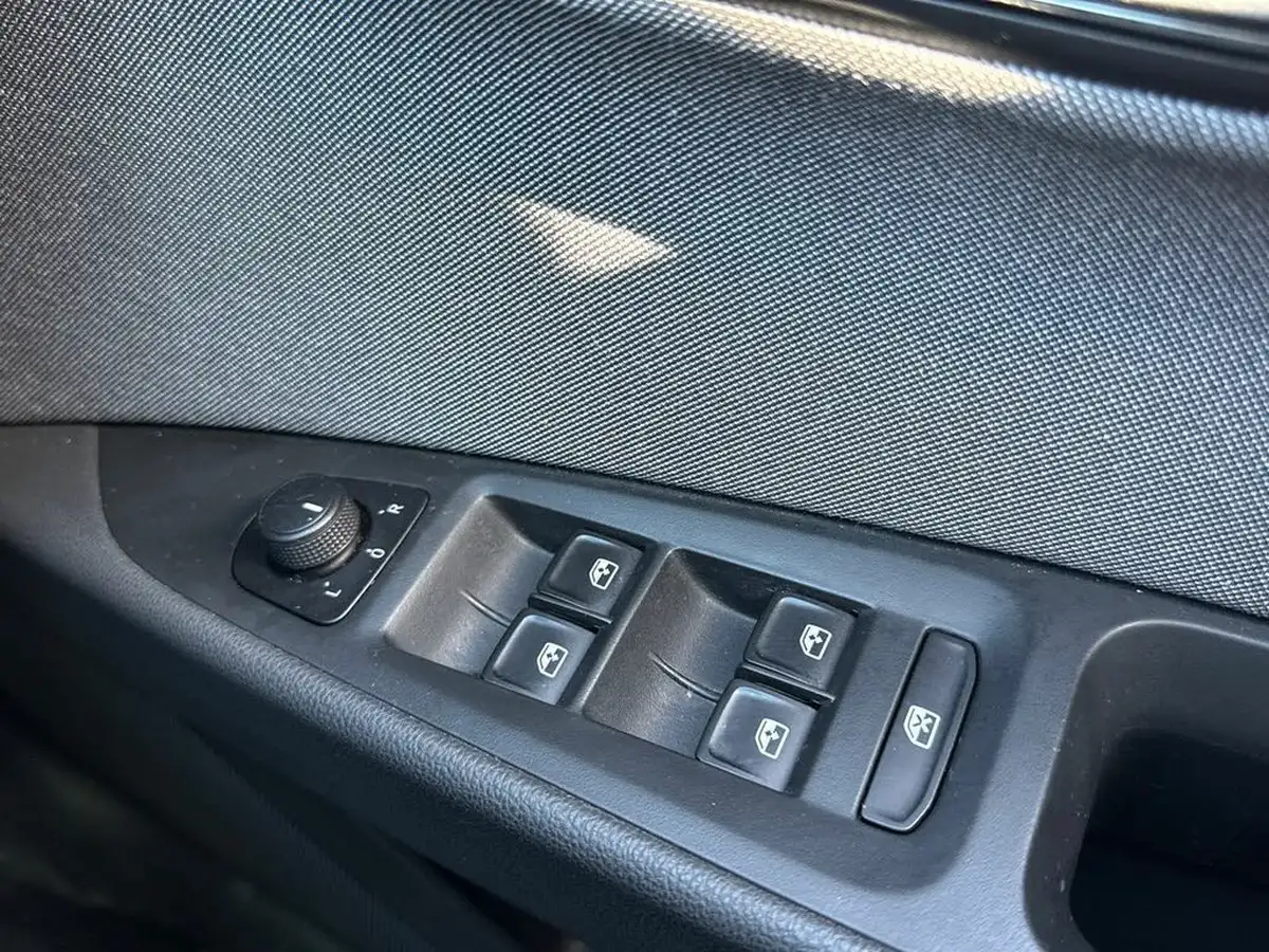 2019-seat-leon-15-tsi-evo-se-hatchback-big-20