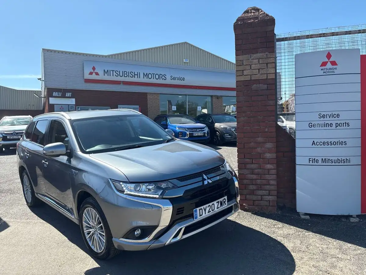 2020-mitsubishi-outlander-24-reflex-plus-commercial-big-5