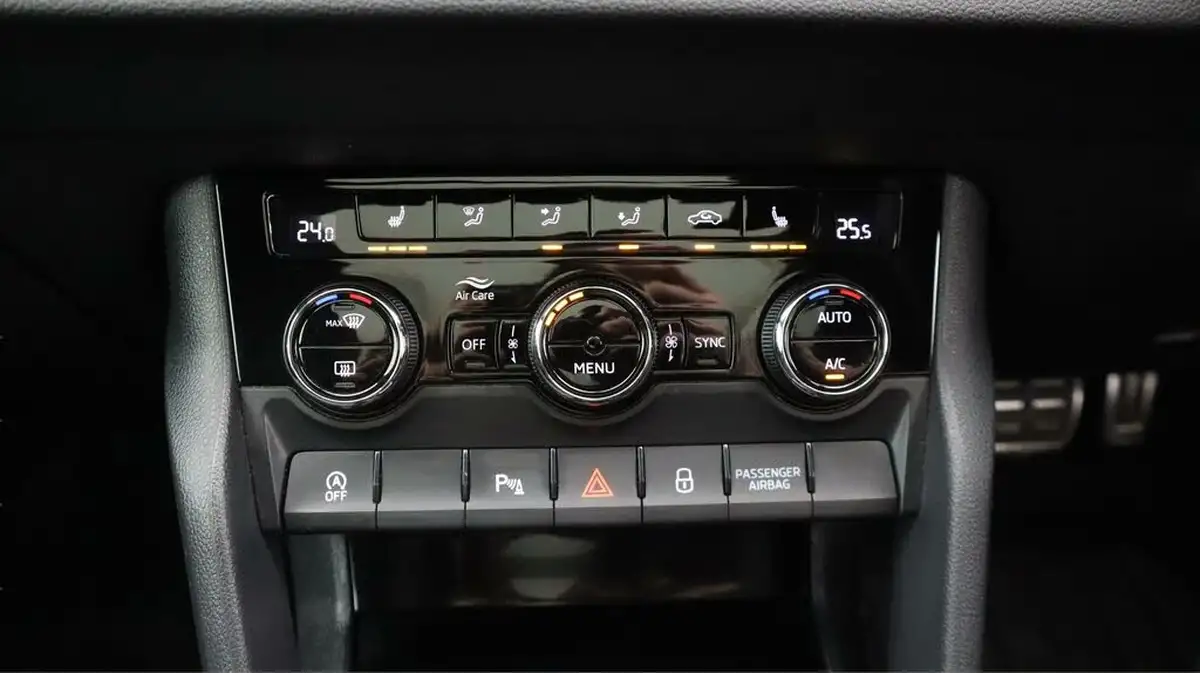2021-skoda-karoq-15-tsi-sportline-dsg-big-12