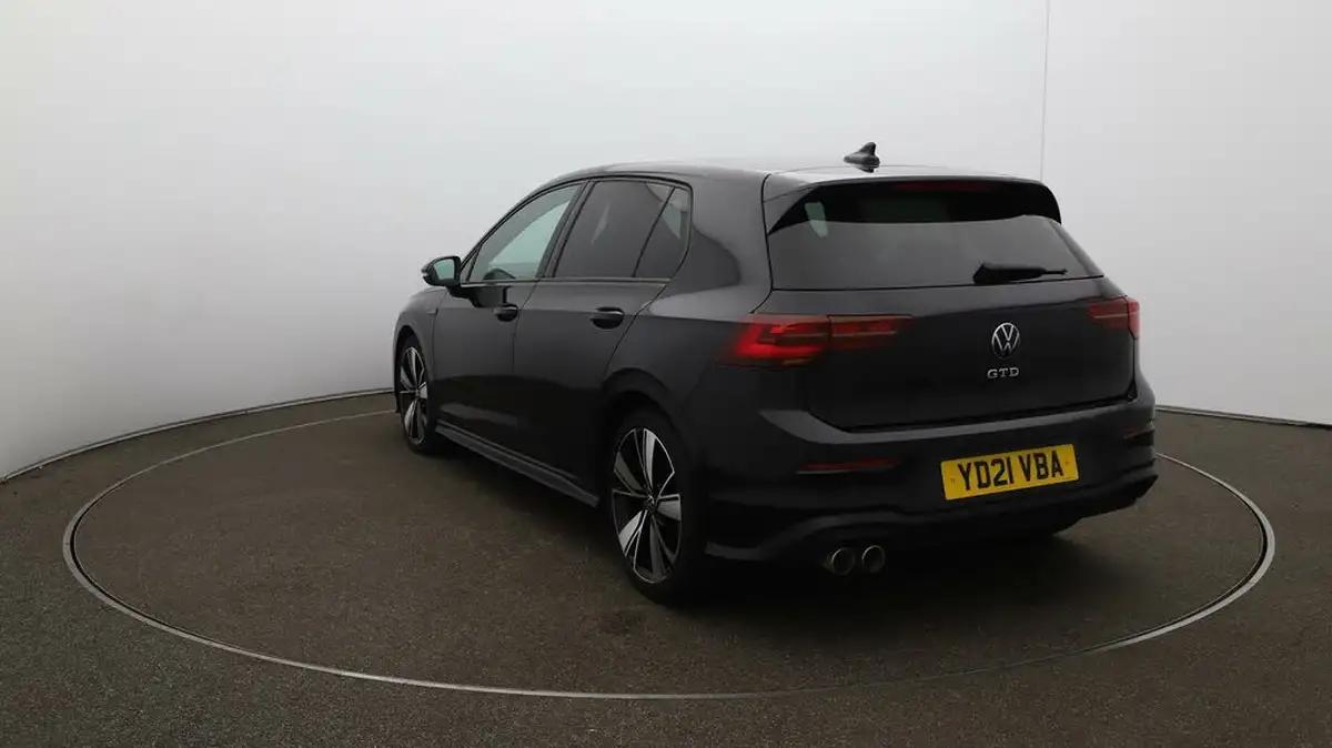 2021-volkswagen-golf-20tdi-gtd-big-54