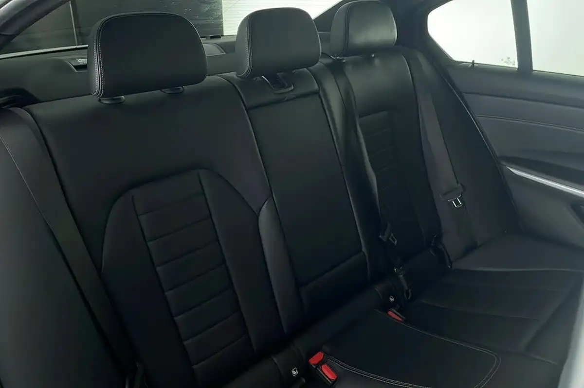 2020-bmw-3-series-20-320i-m-sport-tu-saloon-4d-big-10