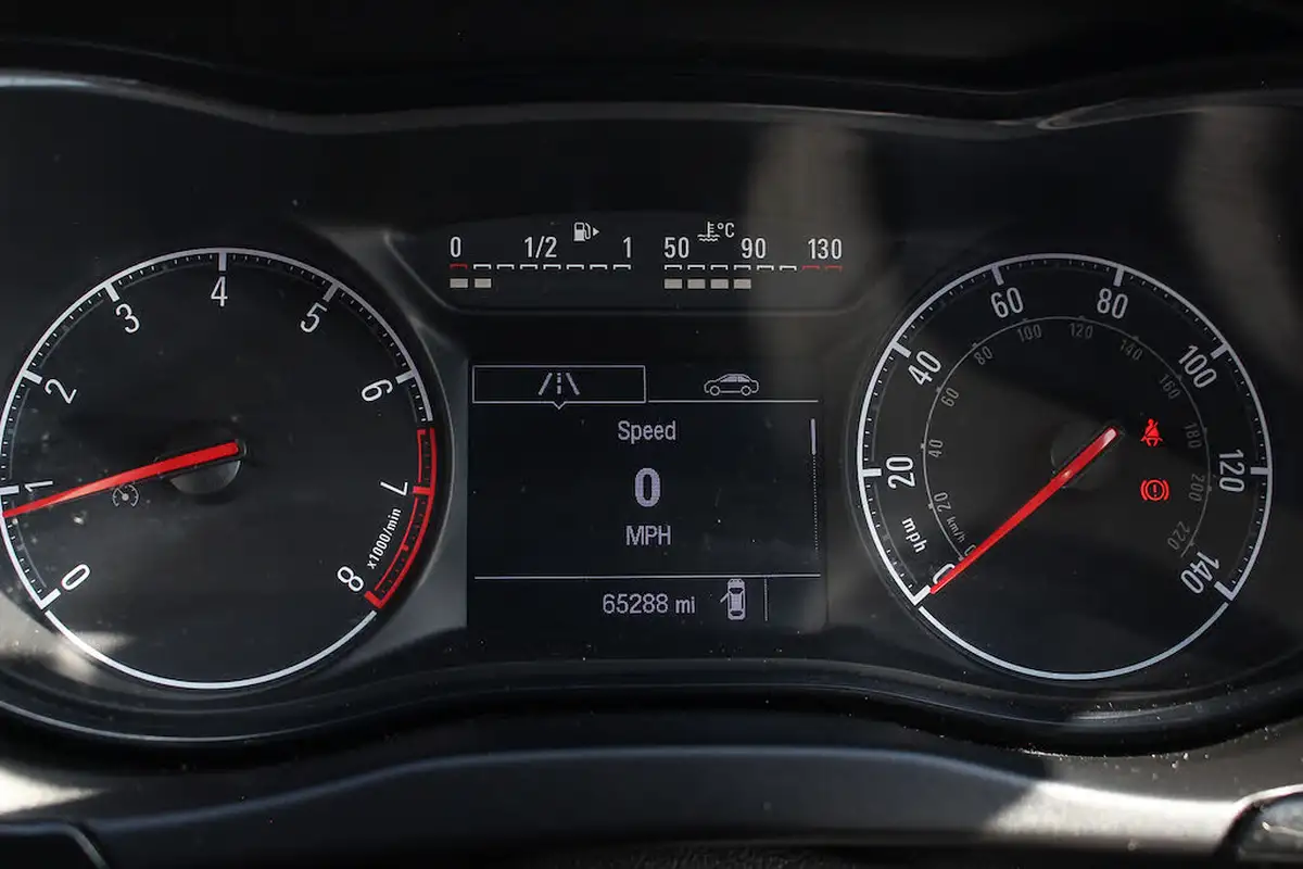 2015-vauxhall-corsa-14i-16v-turbo-sri-vx-line-3d-big-38