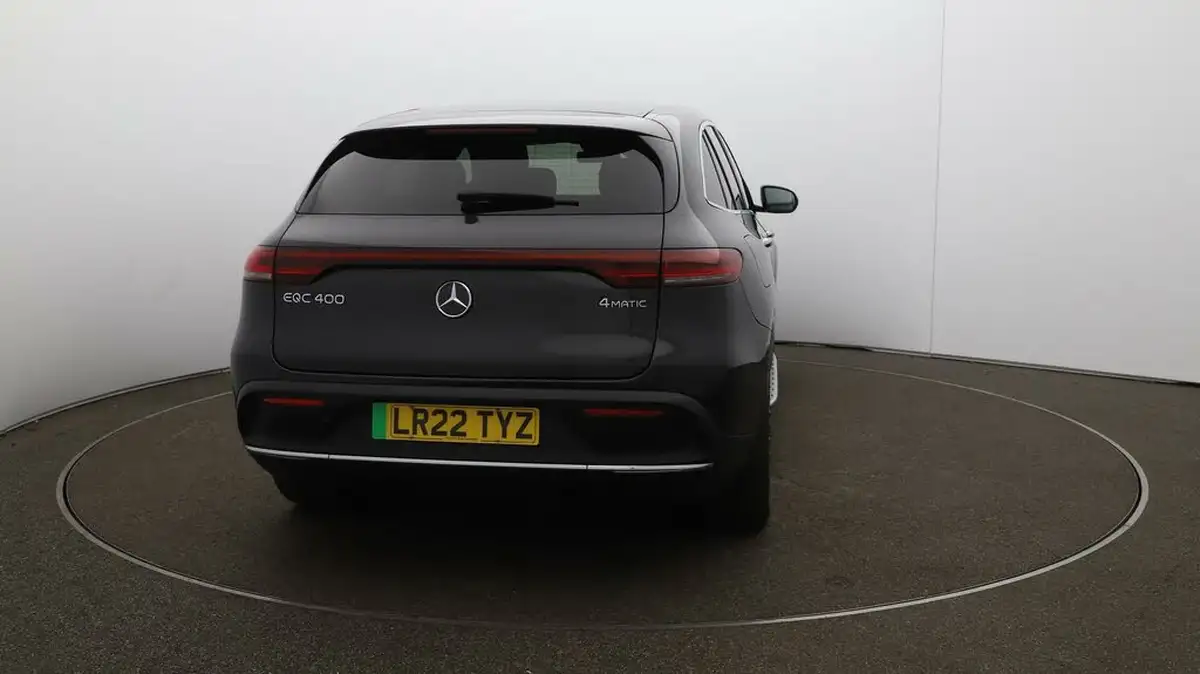 2022-mercedes-benz-eqc-e-eqc-400-amg-line-premium-big-52