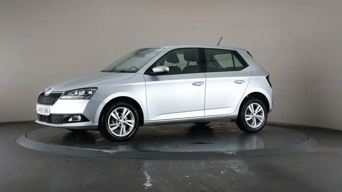 2019-skoda-fabia-10-mpi-se-60ps-hatchback-big-38