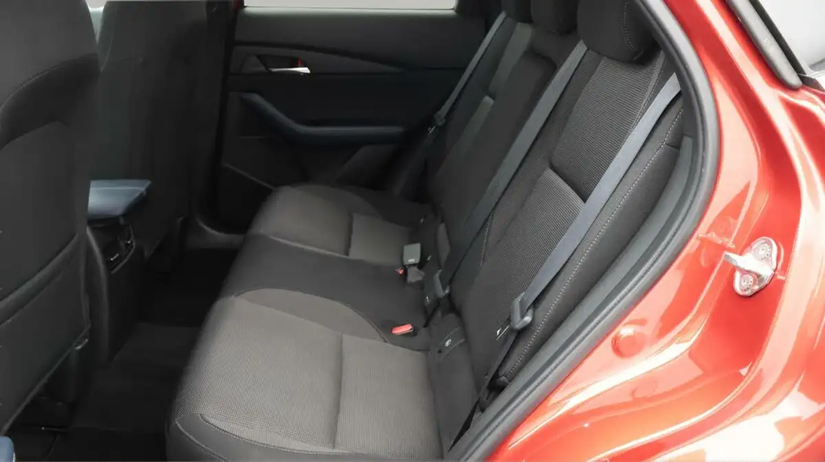 2020-mazda-cx-30-20-skyactiv-g-sport-lux-big-16