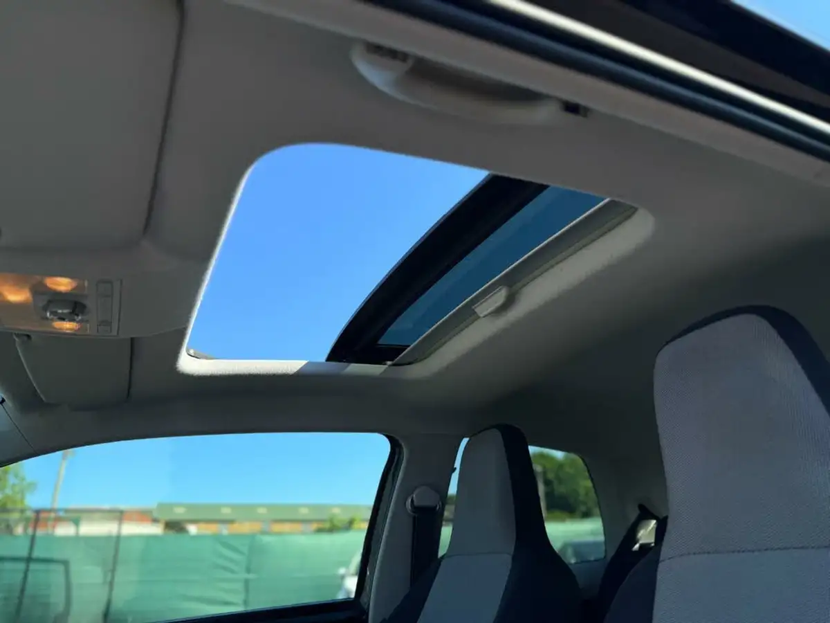 2014-skoda-citigo-10-se-60ps-3d-asg-big-38