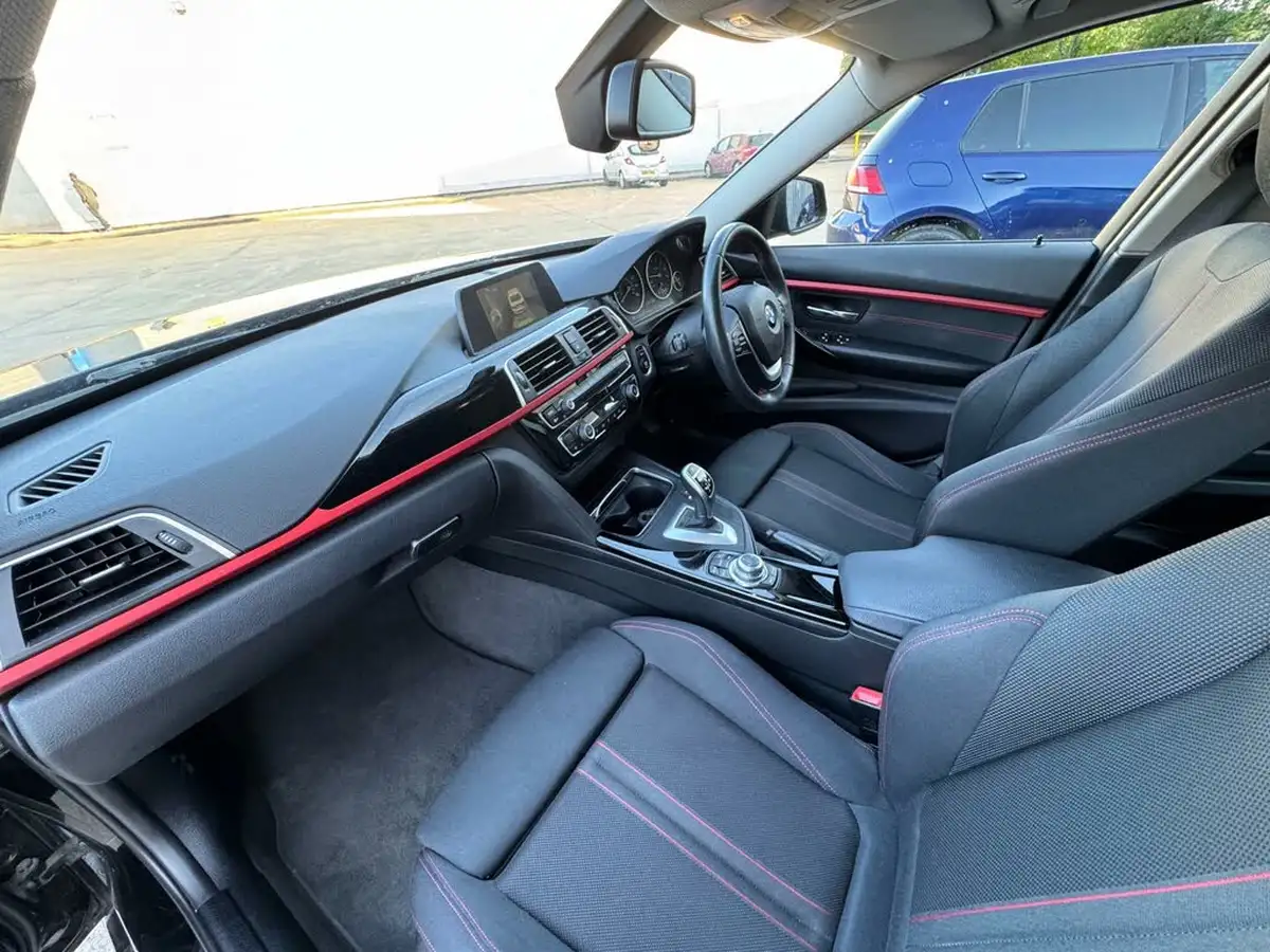 2016-bmw-3-series-20-320i-sport-saloon-4d-auto-big-29