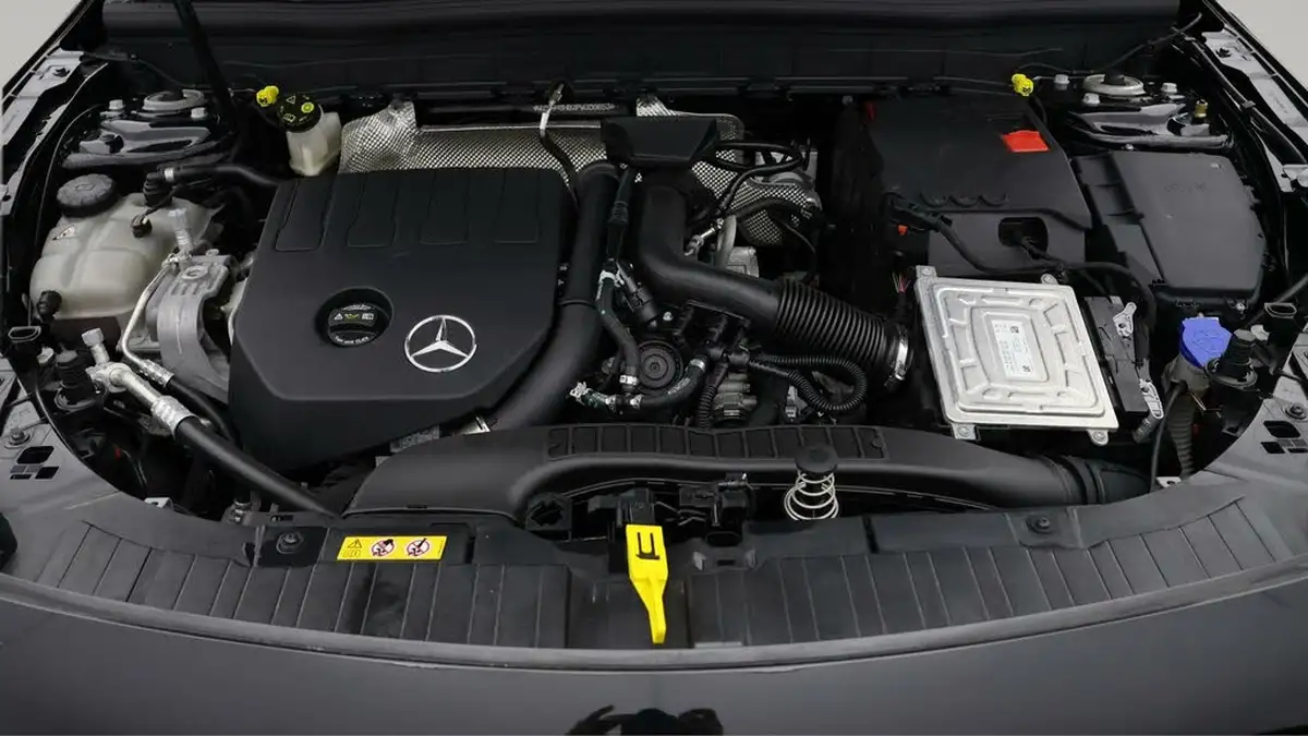 2023-mercedes-benz-glb-class-13-glb200-amg-line-premium-big-18