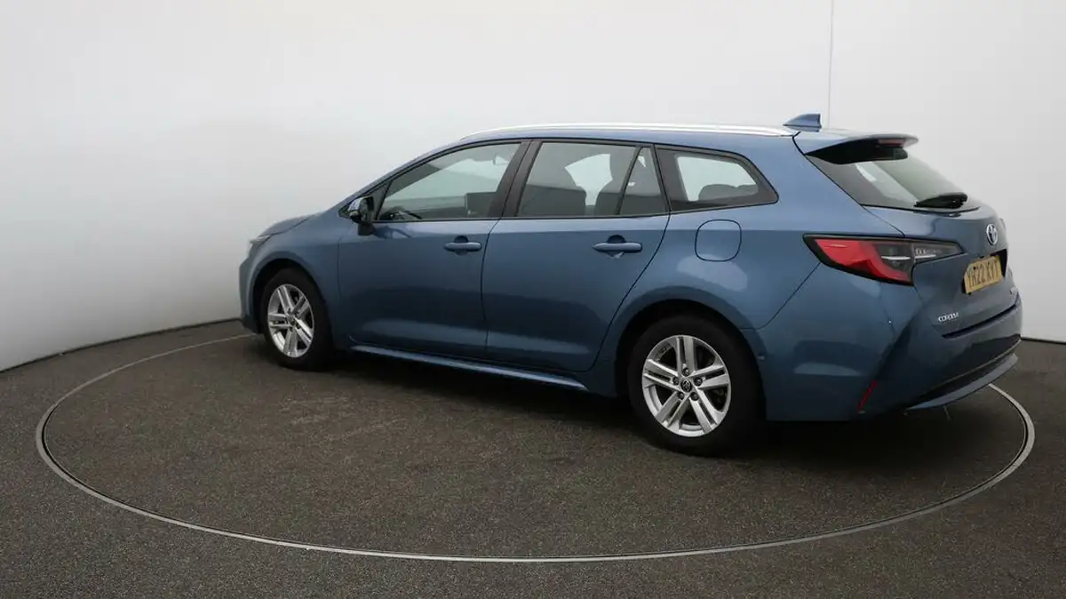 2022-toyota-corolla-18-vvt-i-icon-tech-spare-wheel-touring-sports-5d-big-61