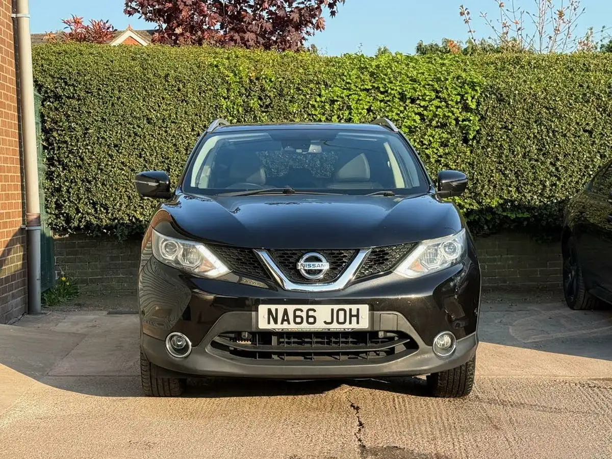 2016-nissan-qashqai-16dci-tekna-4x4-big-27