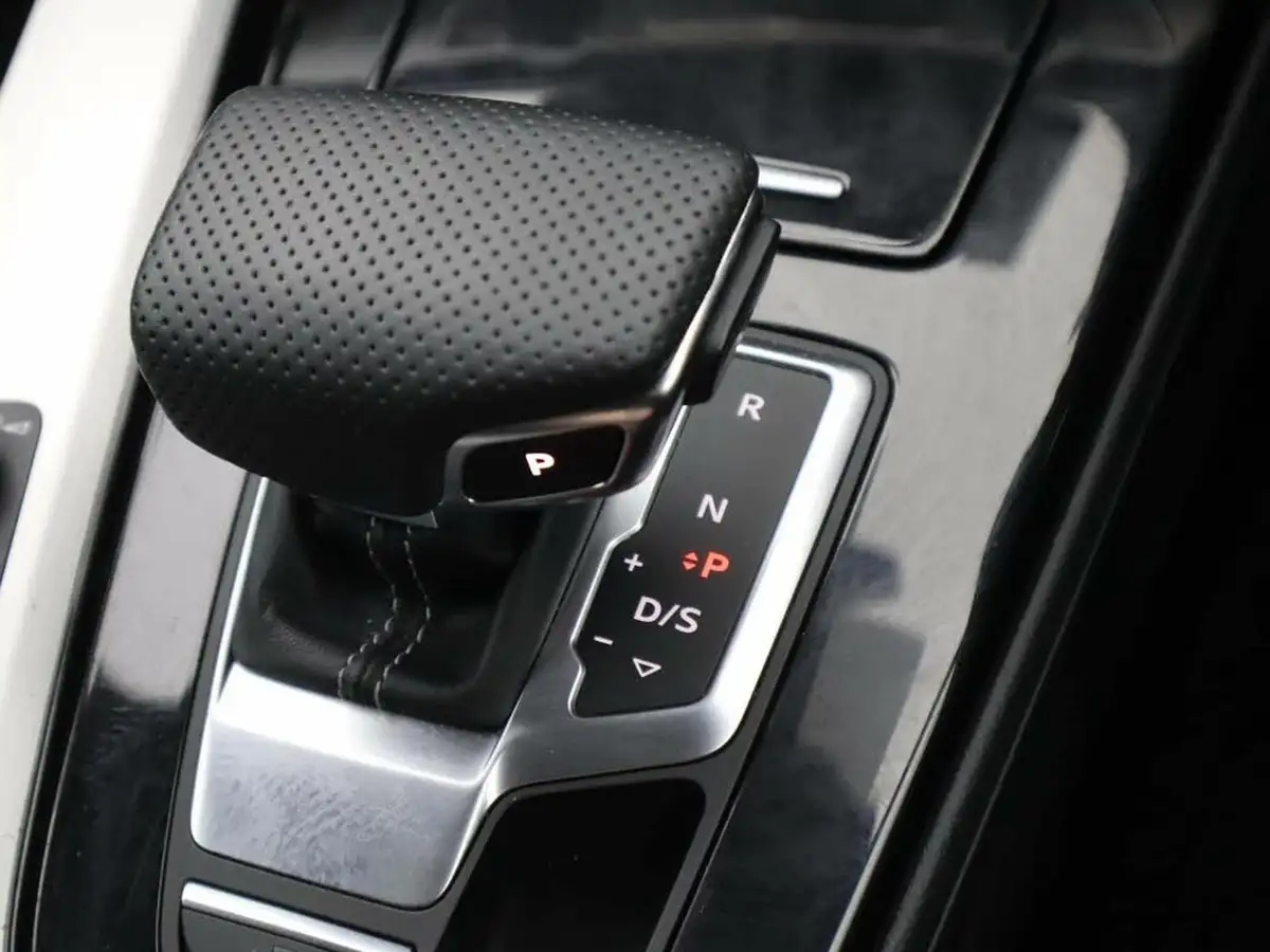 2024-audi-a4-20-35-tfsi-s-line-big-31