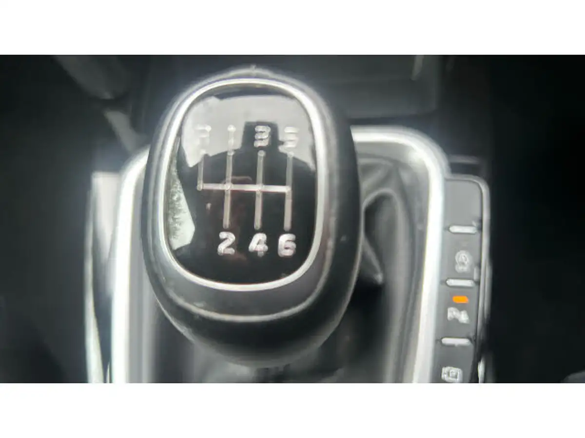 2022-kia-ceed-15-t-gdi-3-sportswagon-big-34