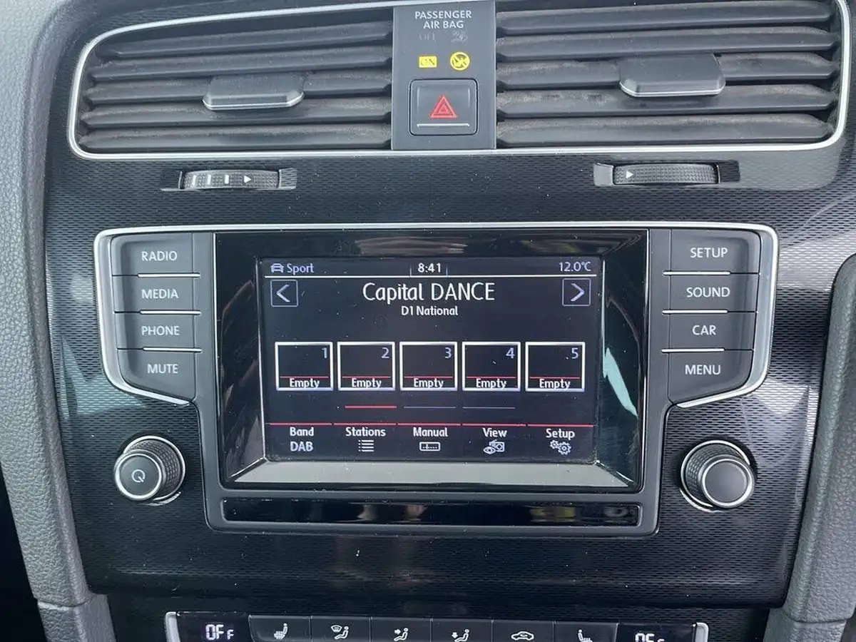 2014-volkswagen-golf-20tdi-gtd-bmt-3d-big-38