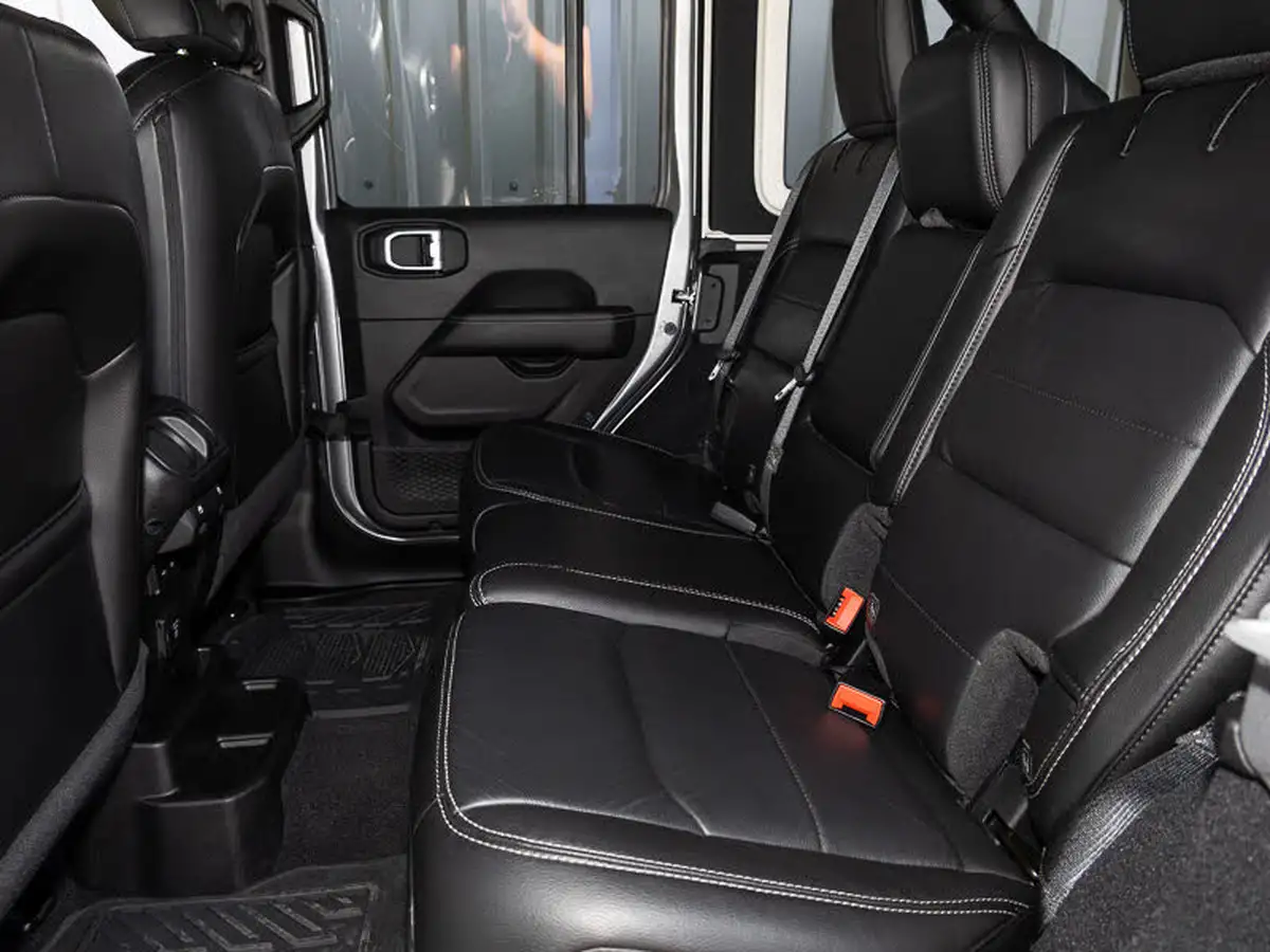 2021-jeep-wrangler-20-gme-overland-5d-big-5