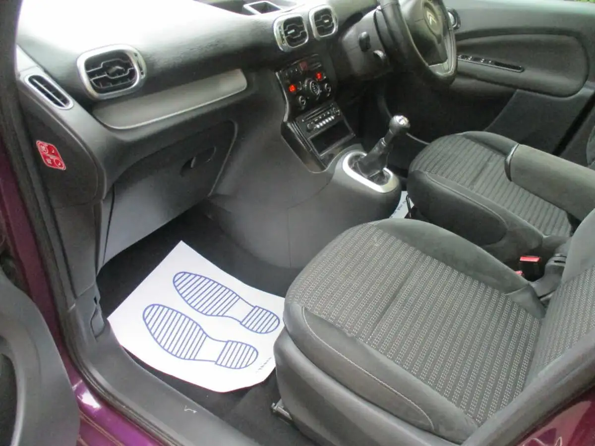 2016-citroen-c3-picasso-12-puretech-platinum-big-36