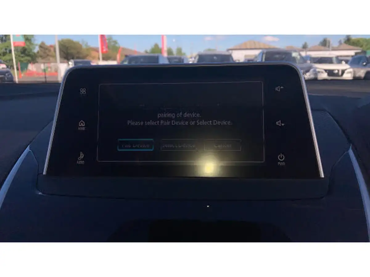 2020-mitsubishi-eclipse-cross-15-black-big-37