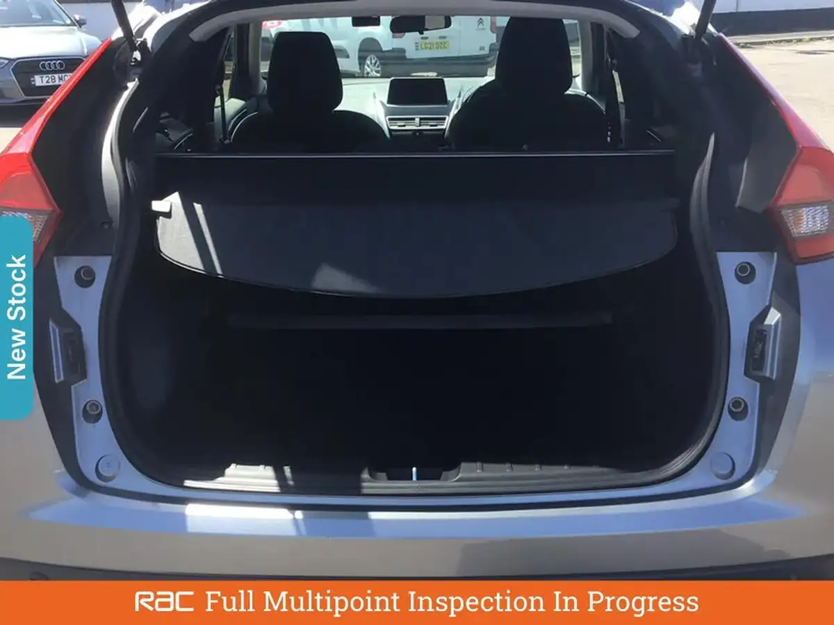 2018-mitsubishi-eclipse-cross-15-3-auto-big-5