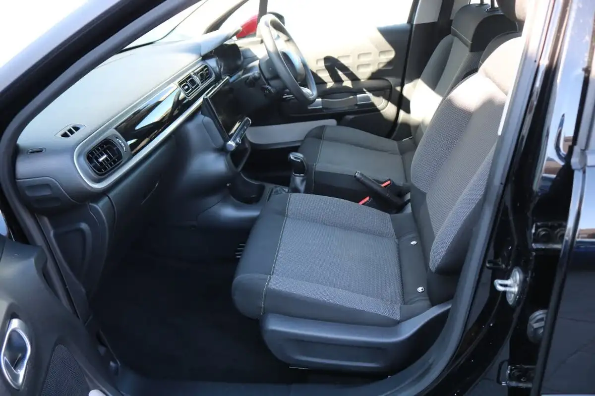 2017-citroen-c3-12-puretech-feel-82ps-big-22