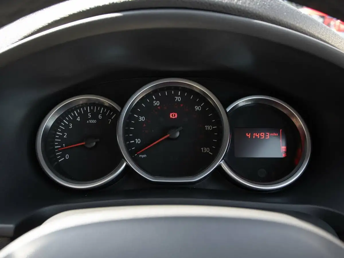 2020-dacia-logan-mcv-stepway-09-tce-comfort-big-14