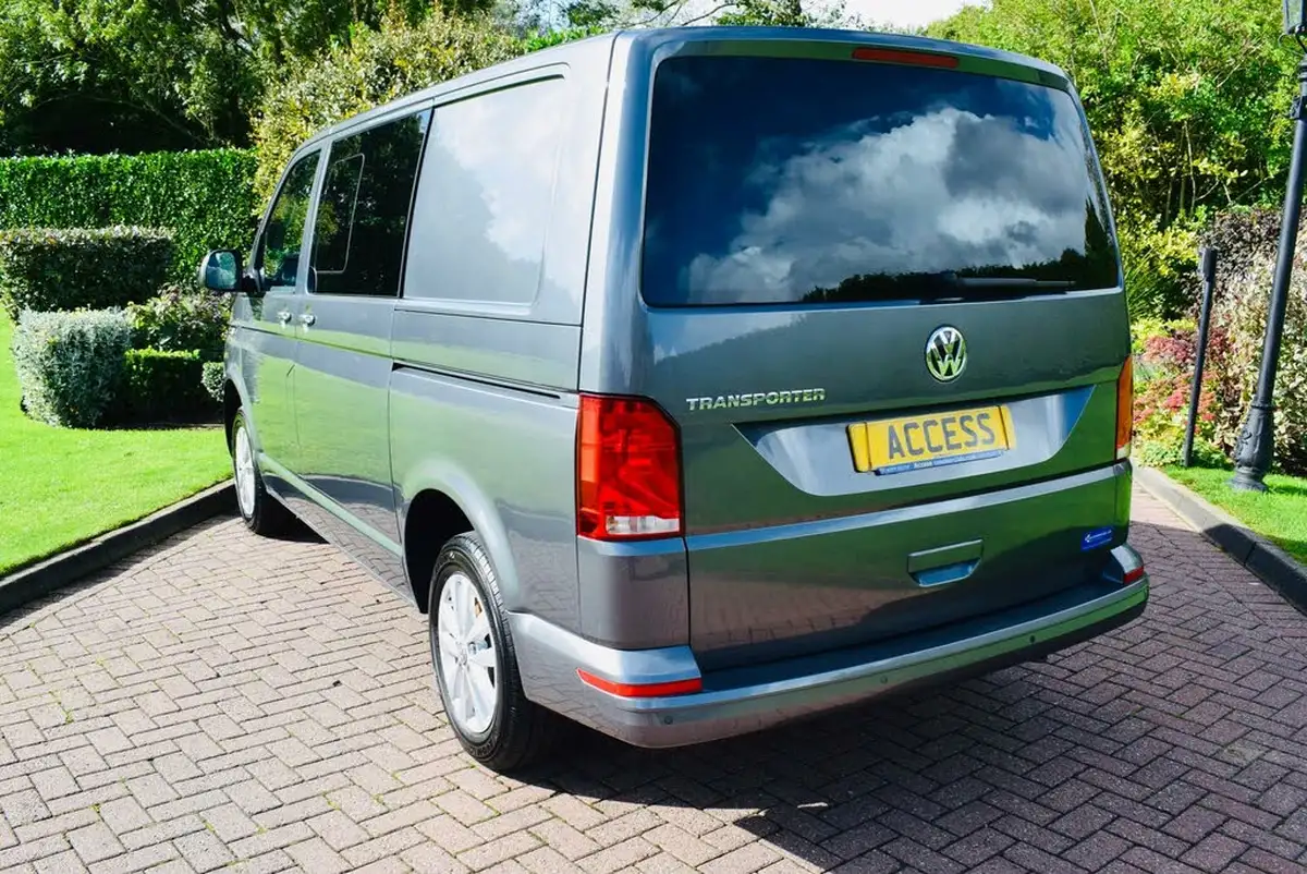 2021-volkswagen-transporter-20tdi-t30-highline-bmt-swb-150pseu6dt-e-kombi-big-5