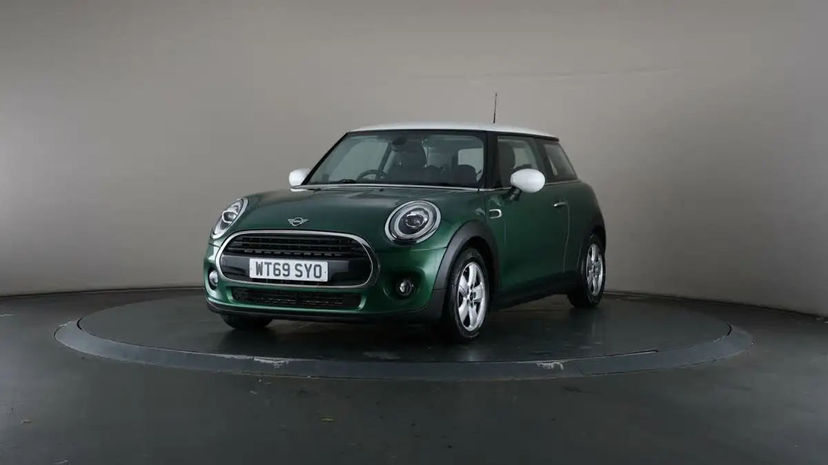 2019-mini-cooper-15-cooper-classic-hatchback-3d-big-36