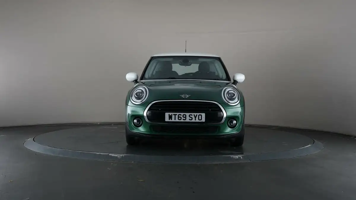 2019-mini-cooper-15-cooper-classic-hatchback-3d-big-40