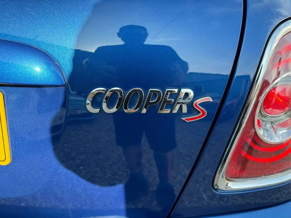 2011-mini-cooper-16-cooper-s-hatchback-3d-auto-big-70