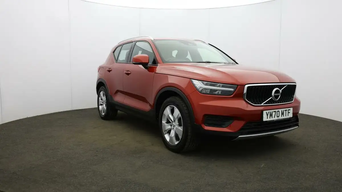 2020-volvo-xc40-20td-d3-momentum-geartronic-big-45