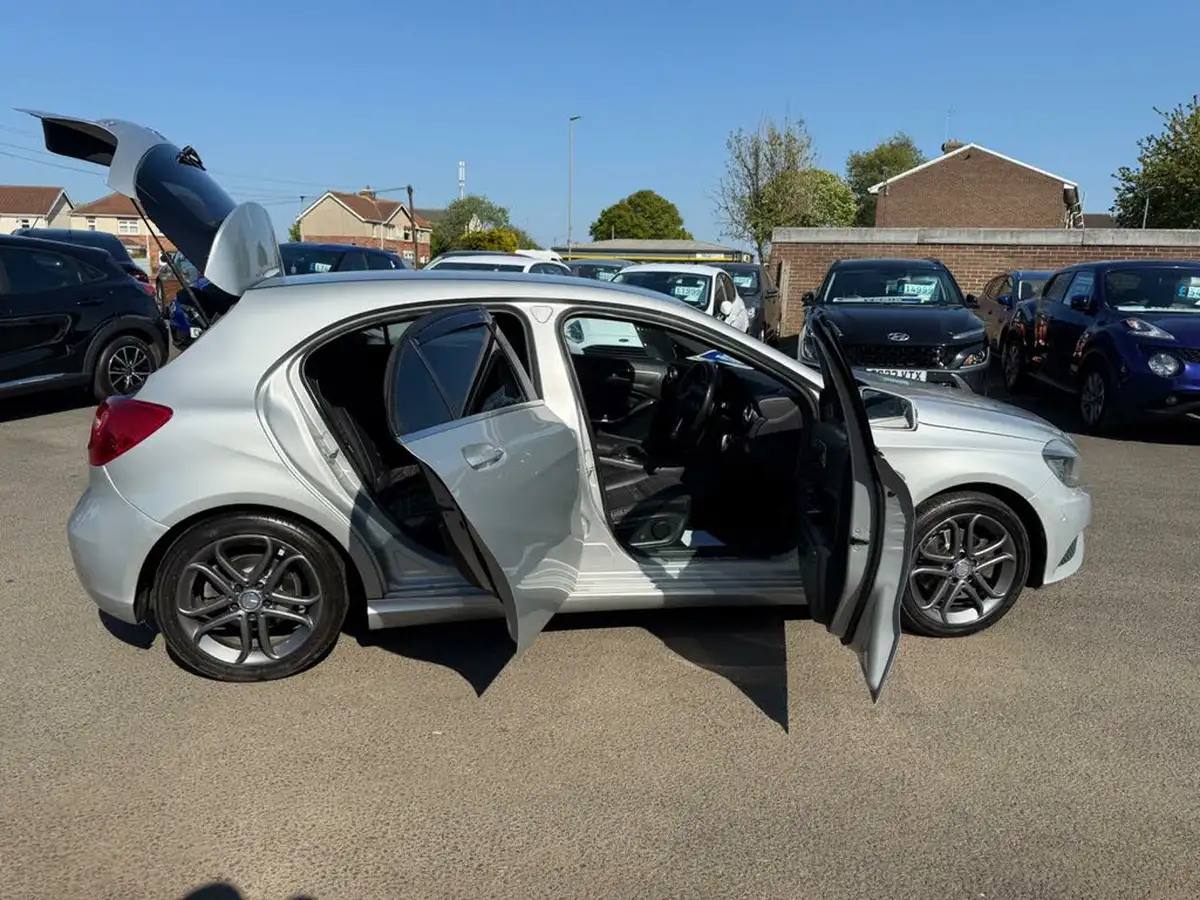 2014-mercedes-benz-a-class-18-cdi-a200-sport-7g-dct-big-8