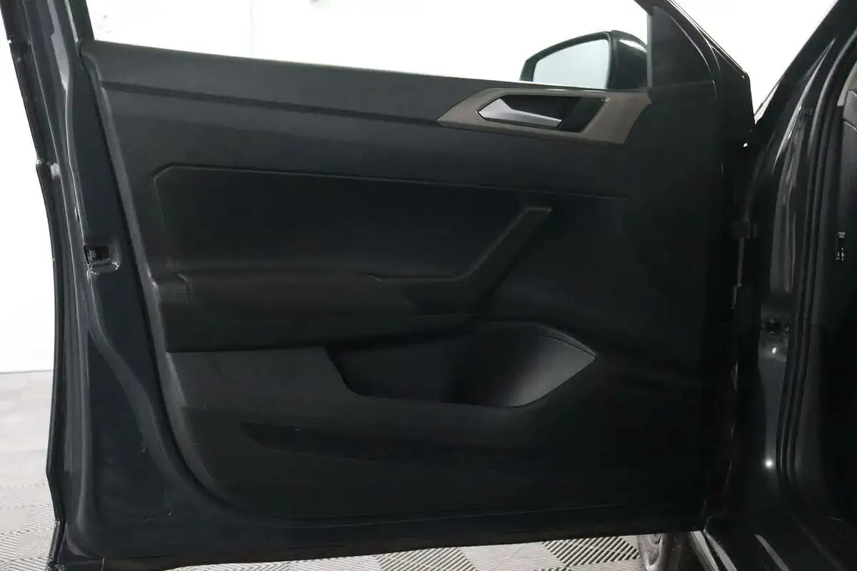 2021-volkswagen-polo-10-match-big-31