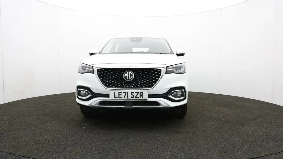 2022-mg-hs-15t-gdi-exclusive-162ps-big-55