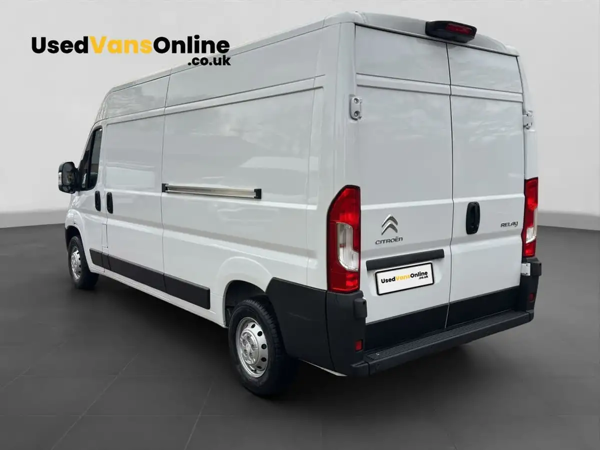 2024-citroen-relay-22bluehdi-35-l3h2-enterprise-edition-panel-big-7
