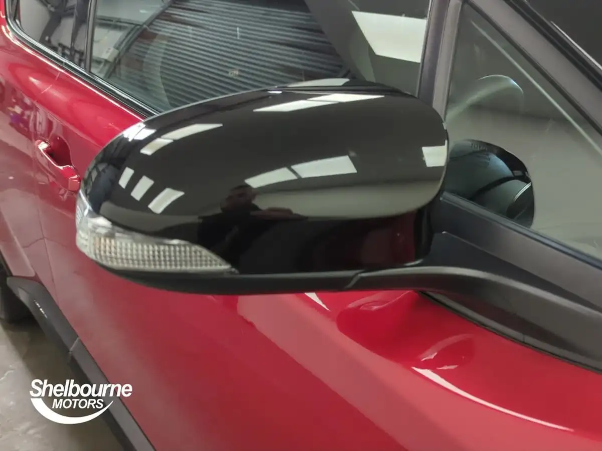 2023-toyota-c-hr-18-vvt-i-gr-sport-big-21