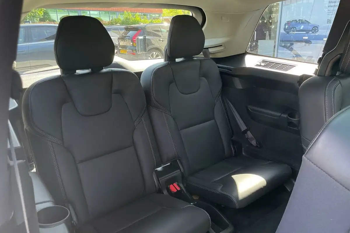 2023-volvo-xc90-20-t8-ultimate-dark-big-6
