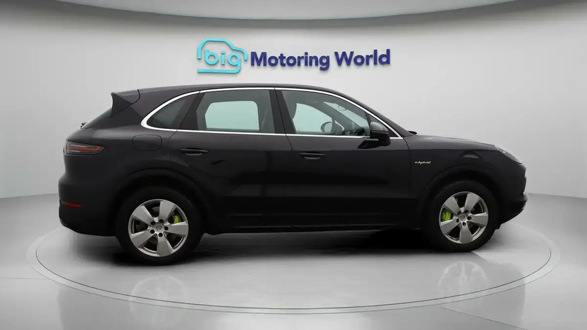 2020-porsche-cayenne-30-v6-e-hybrid-462ps-station-wagon-big-8