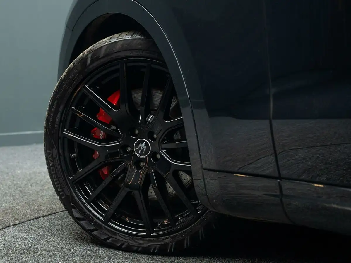 2020-maserati-levante-30-gransport-big-10