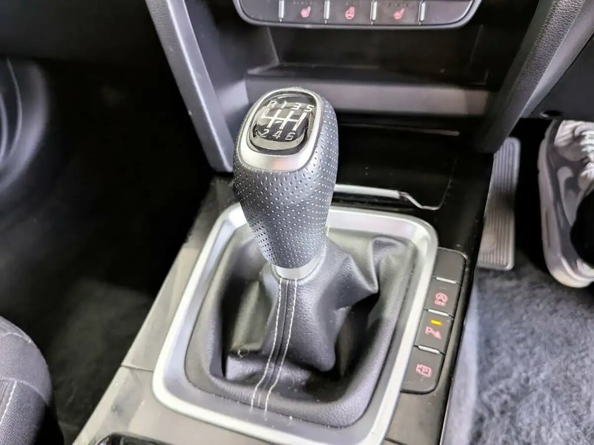 2023-kia-ceed-15-t-gdi-gt-line-158bhp-big-23