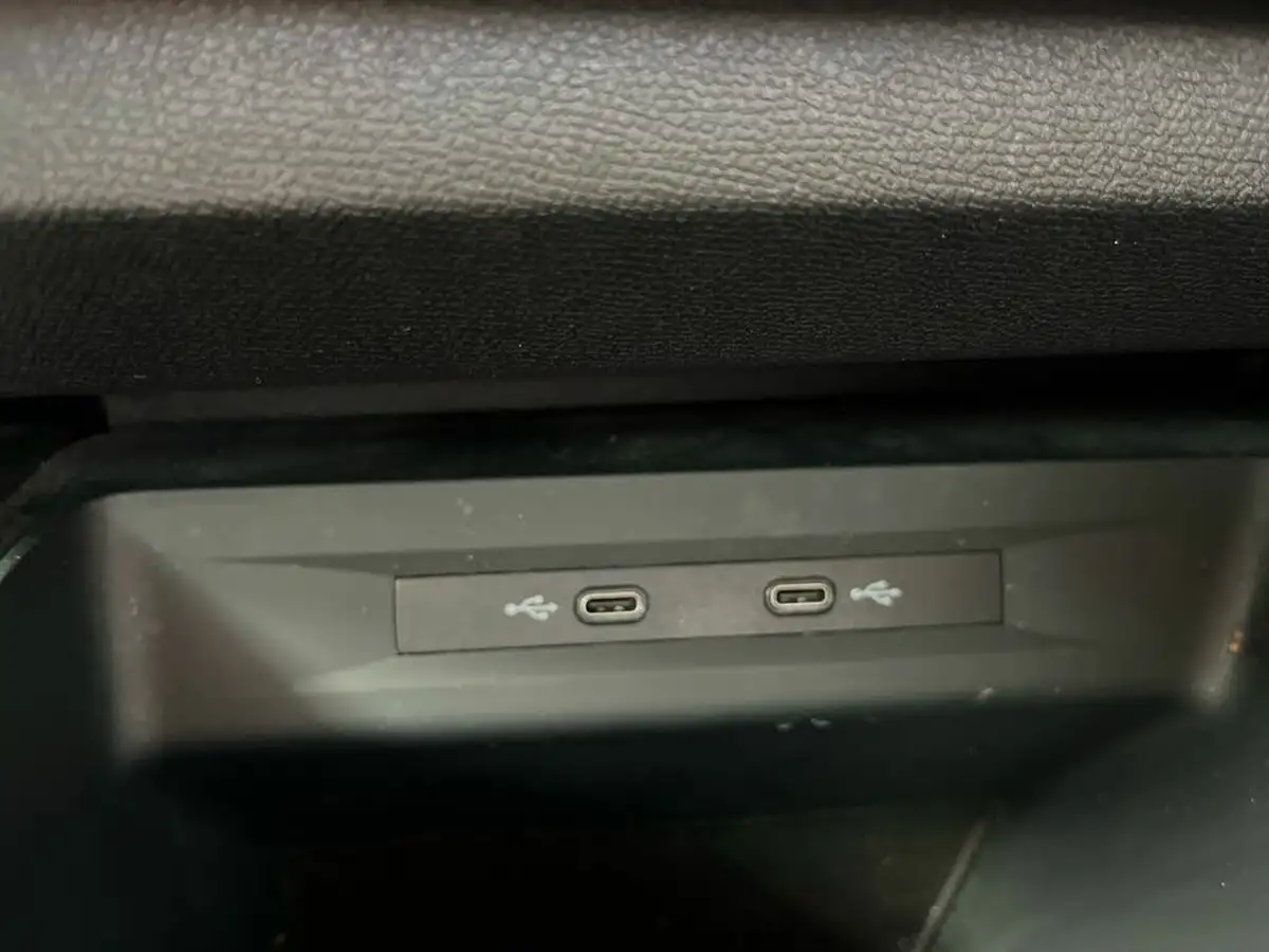 2021-seat-leon-14-e-hybrid-fr-hatchback-big-25