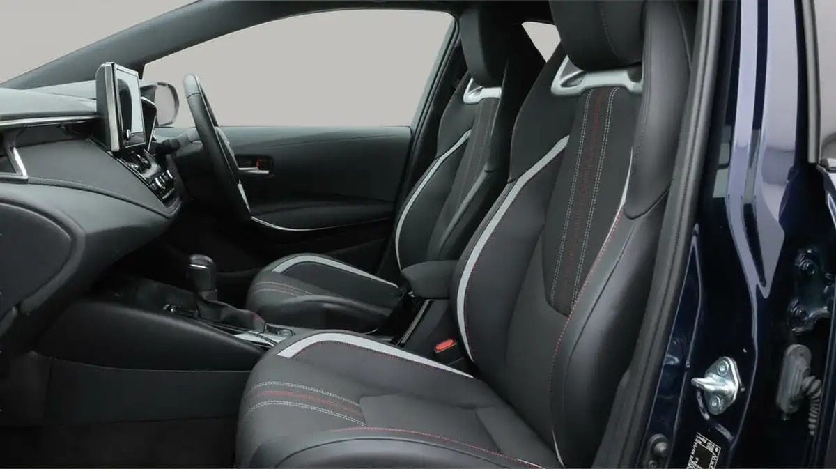 2022-toyota-corolla-18-vvt-i-gr-sport-120bhp-trk-hatchback-big-14