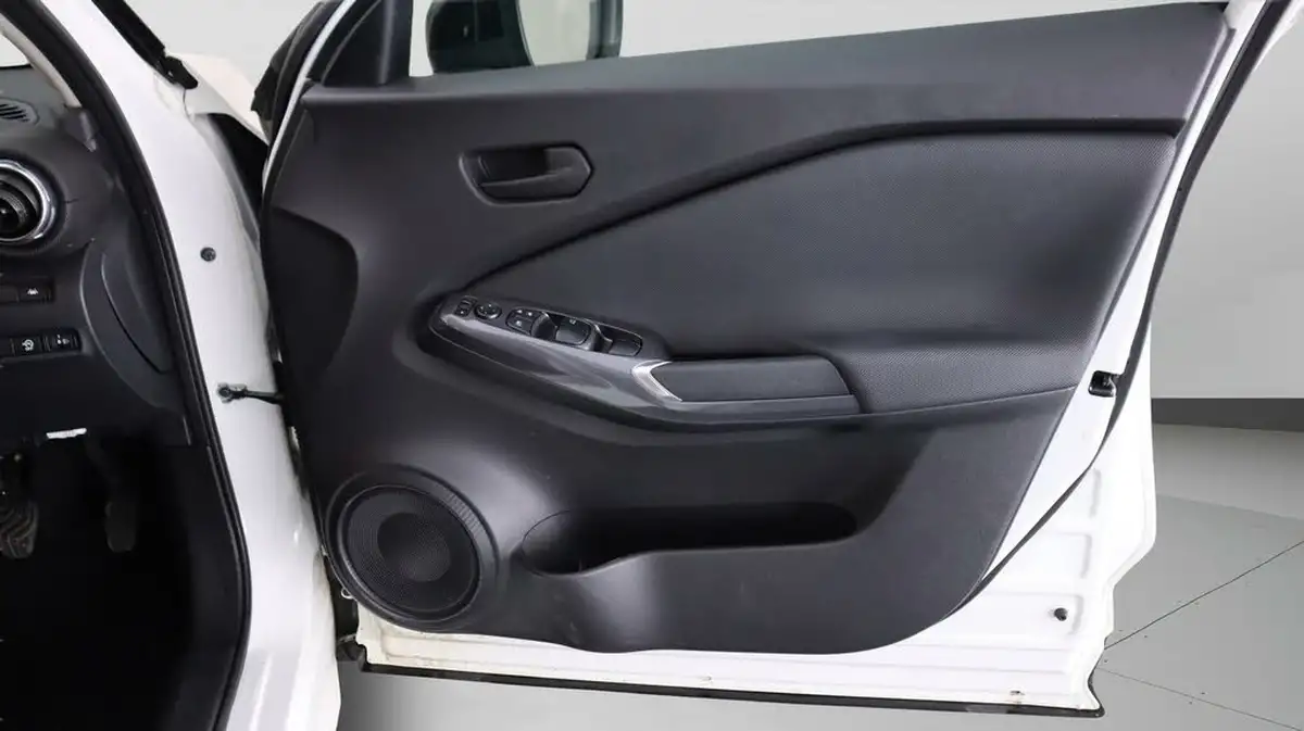 2021-nissan-juke-10-dig-t-visia-big-14