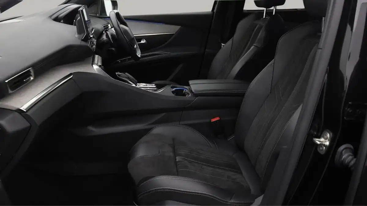 2021-peugeot-5008-suv-12-puretech-gt-premium-big-13