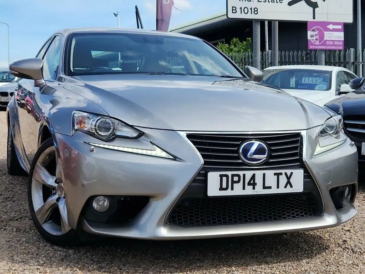 2014-lexus-is-300h-25-premier-big-4