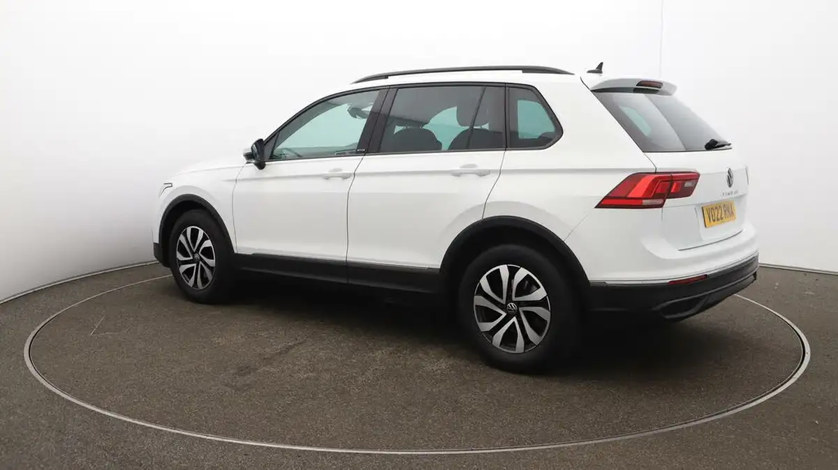 2022-volkswagen-tiguan-15-tsi-active-130ps-big-33